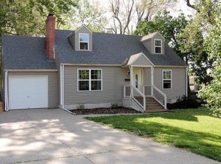 7119 Dearborn St, Overland Park, KS 66204