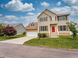 1107 Bailey Cir, Huttonsville, WV 26508