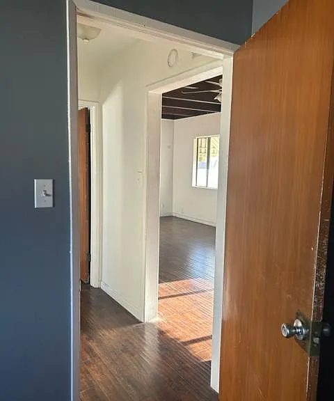 1052 N Obispo Ave — Photo 9