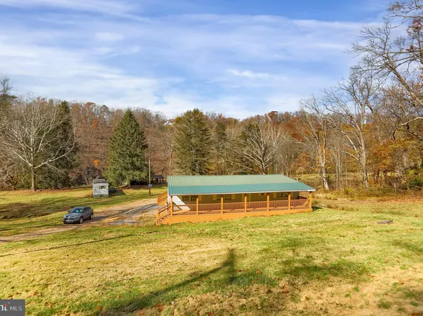 227 Jacks Creek Rd, Lewistown, PA 17044