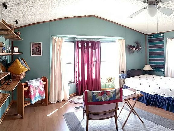 2nd image of 12 E Jackpine St