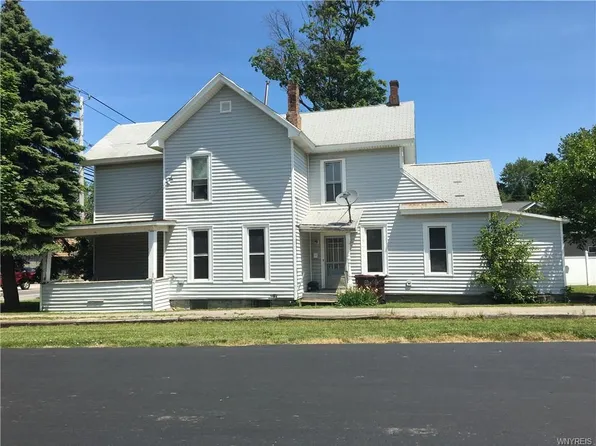8537 N Main St, Eden, NY 14057