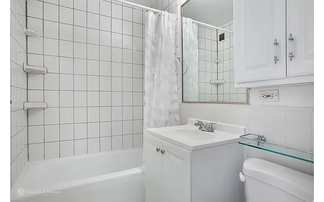 Rented by Douglas Elliman | media 12