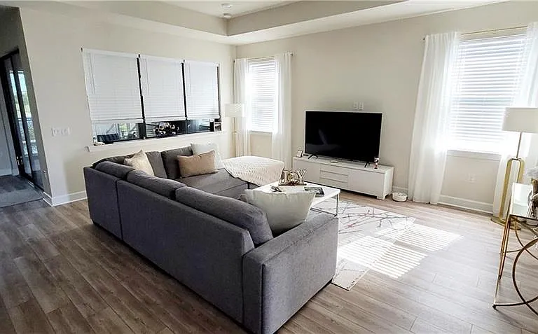 2045 Yellowfin Cir W — Photo 6