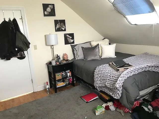 1442 W Barry Ave #2F — Photo 7