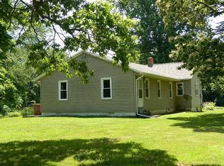 1957 County Road 1070 N, Fairfield, IL 62837