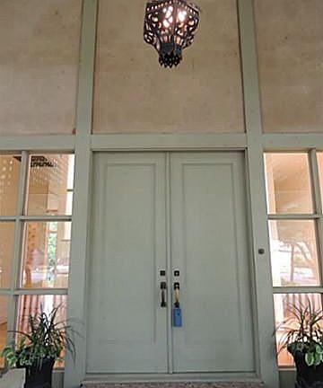 2nd image of 866 Rivercrest Dr