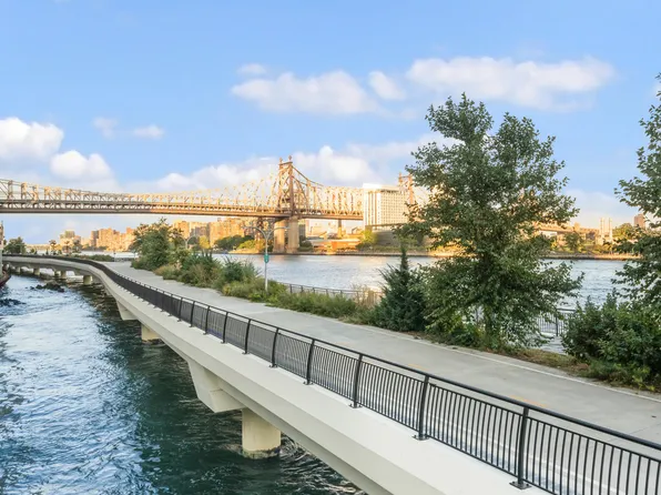 45 Sutton Place image 41 of 43