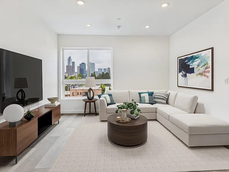 Diamante Apartment Homes — Photo 11