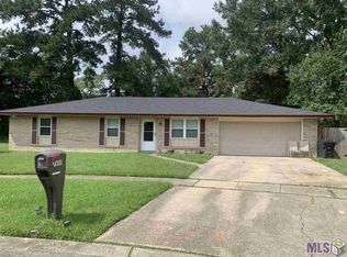 7689 Glenetta Ct, Baton Rouge, LA 70812
