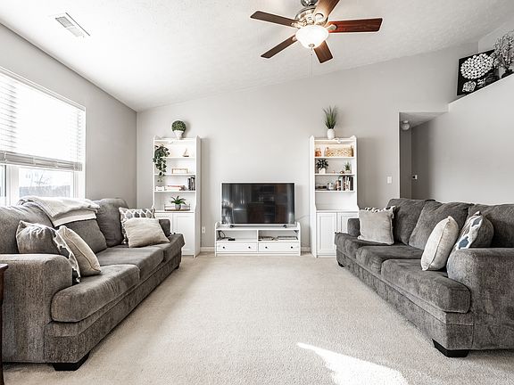 2nd image of 7151 N Stubbington Ln