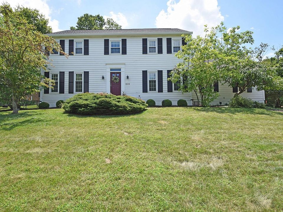 1st image of 809 Farmsworth Ct