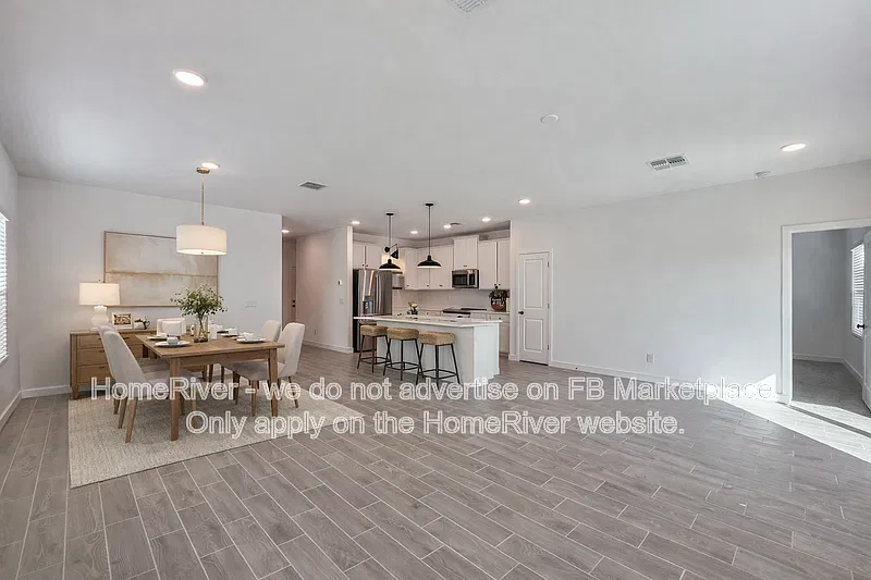 4 bed, 2.0 bath, 1600 sqft, $1,995 — Photo 4