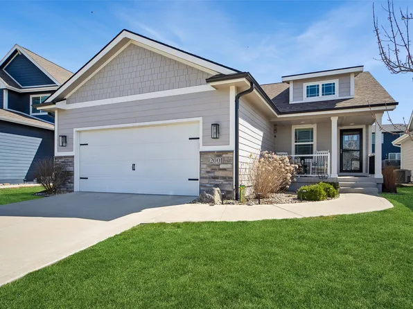 2001 NE Cypress Cir, Grimes, IA 50111