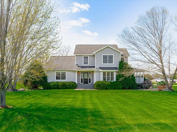 1253 217th Ave, New Richmond, WI 54017