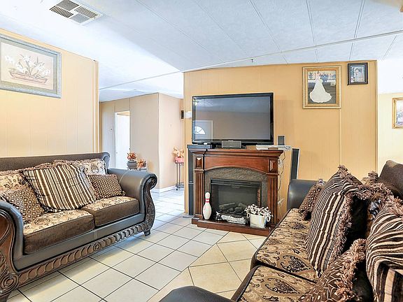 4th image of 169 Culebra Ln