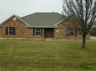 326 E Preston Gln, Gunter, TX 75058