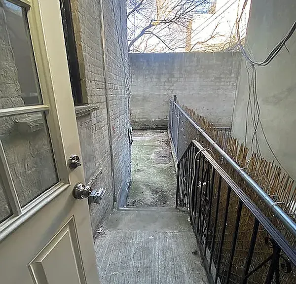 269 Albany Ave #2 — Photo 7