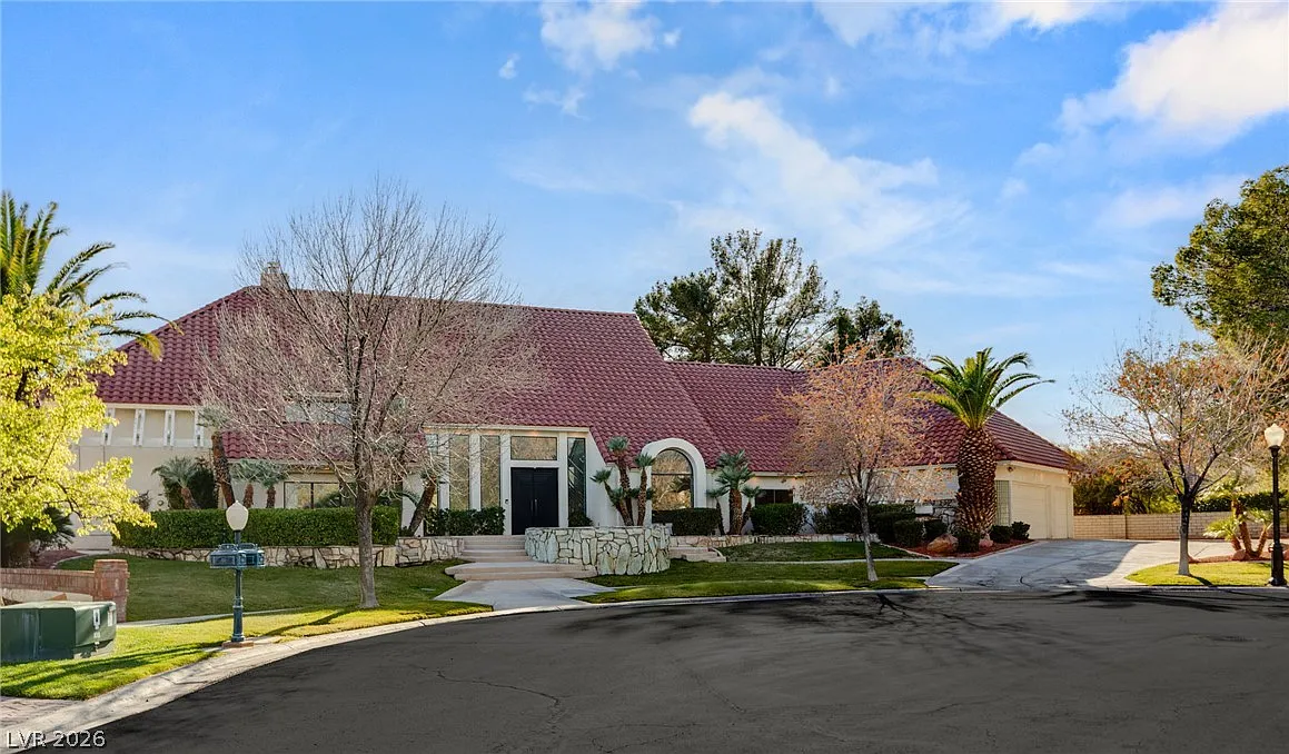 5 bed, 6.5 bath, 7794 sqft, $15,000 — Photo 3