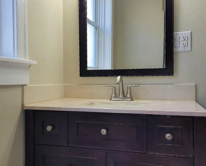 Adult high vanity