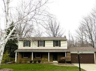 8501 Carriage Hill Dr NE, Warren, OH