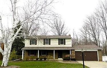 8501 Carriage Hill Dr NE photo 1
