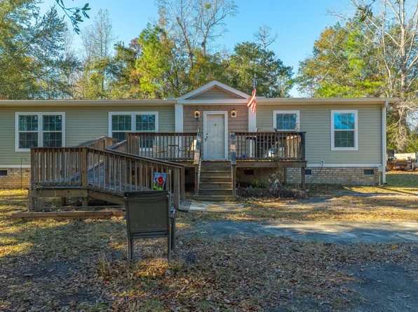 565 Tolle Farm Rd, Cottageville, SC 29435
