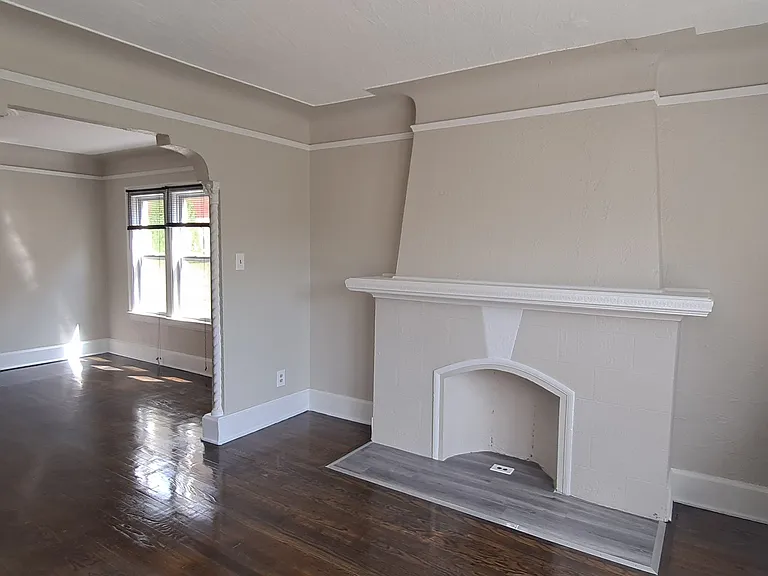 Northlawn St — Photo 11