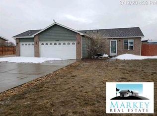 1105 W Saratoga Ave, Saratoga, WY 82331