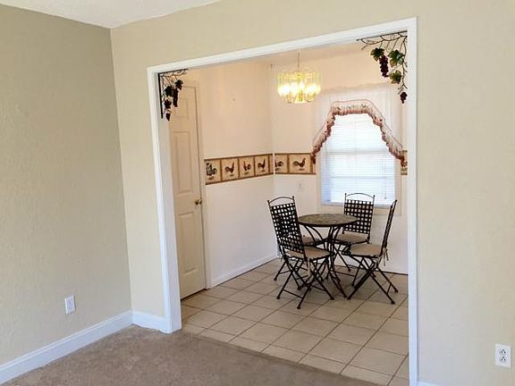4th image of 2729 S 52nd Ct
