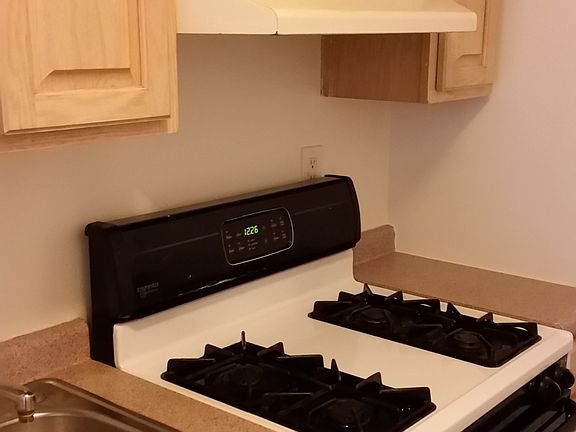 5th image of 3021 43rd St APT 1