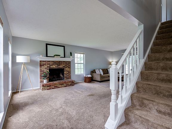 4th image of 9282 Siebert Ct
