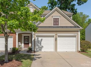 10143 Blakeney Preserve Dr, Charlotte, NC 28277