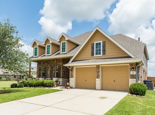 320 Lake Line Dr, Alvin, TX 77511