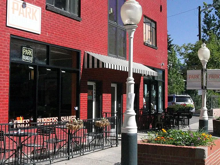 3226 Bryant St — Photo 38