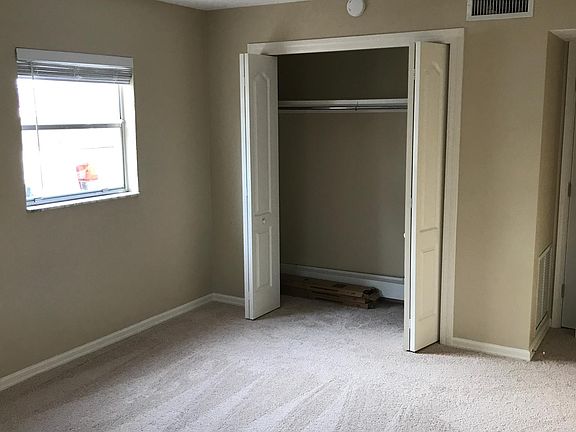4th image of 3805 S School Ave APT 4