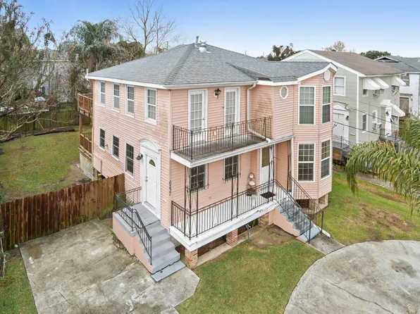 6237 Warrington Dr, New Orleans, LA 70122