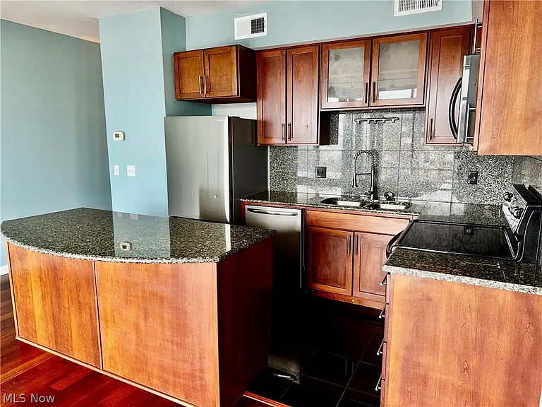 1237 Washington Ave #811 — Photo 38