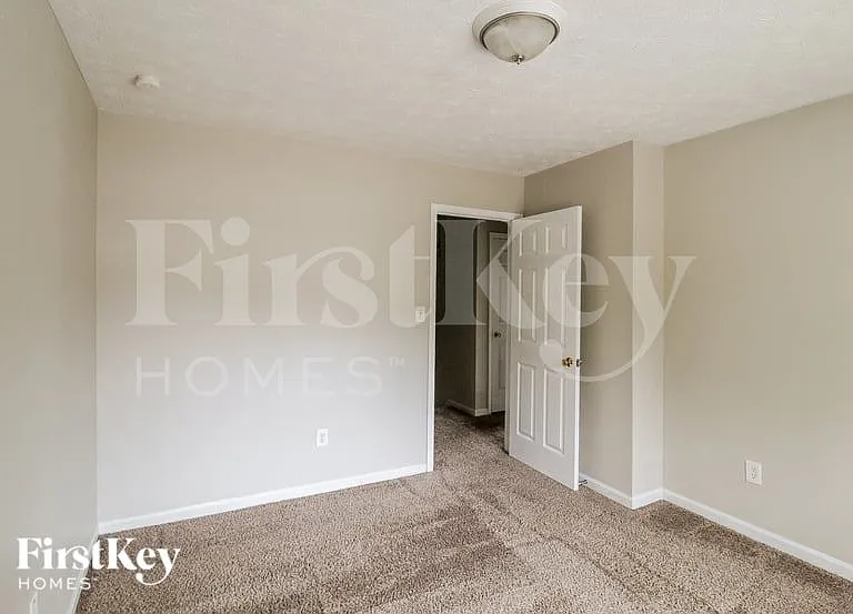 1739 Killian Hill Rd SW — Photo 10