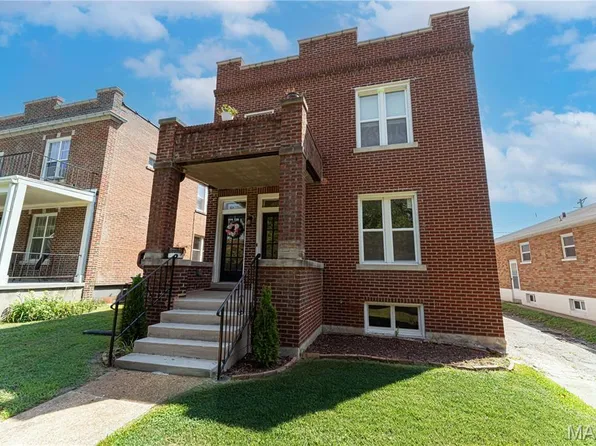 1024 Commodore Dr, Saint Louis, MO 63117