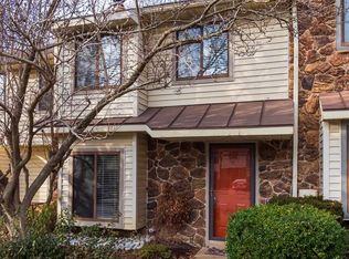 9 Flintlock Ln, Chesterbrook, PA 19087