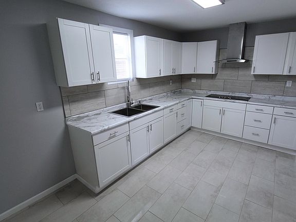 5th image of 759 S Evans Ave
