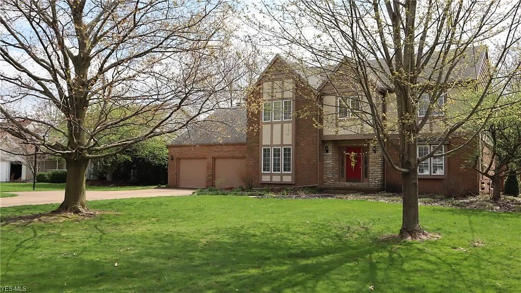 2302 Hull Rd photo 1