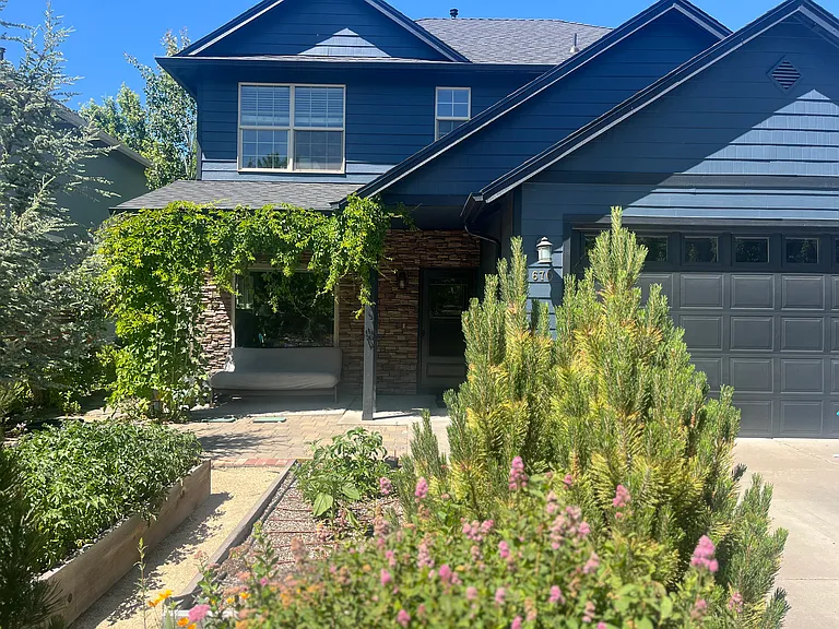 670 SE Glencoe Pl — Photo 2