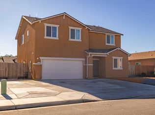 1869 E Gum Ave, Reedley, CA 93654