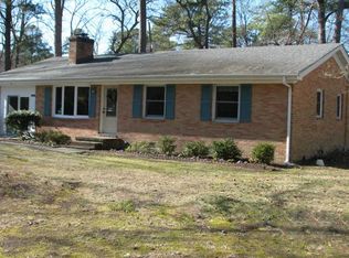 1734 Laurel Dr, Gloucester Point, VA 23062