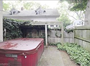 1205 Race St, Kalamazoo, MI 49001