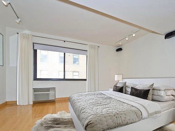 3rd image of 85 8th Ave APT 6J