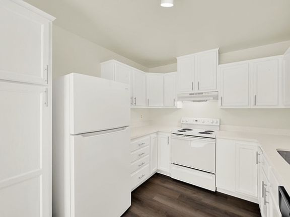 4th image of 1941 Aletha Ln APT 3
