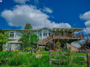 210 Steelhead Dr, Elkton, OR 97436